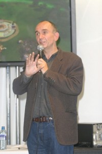 Peter Molyneux In-Store Performance at Virgin Megastore in London - October 7, 2005