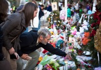 memorial for sandy hook elementary school shooting victims